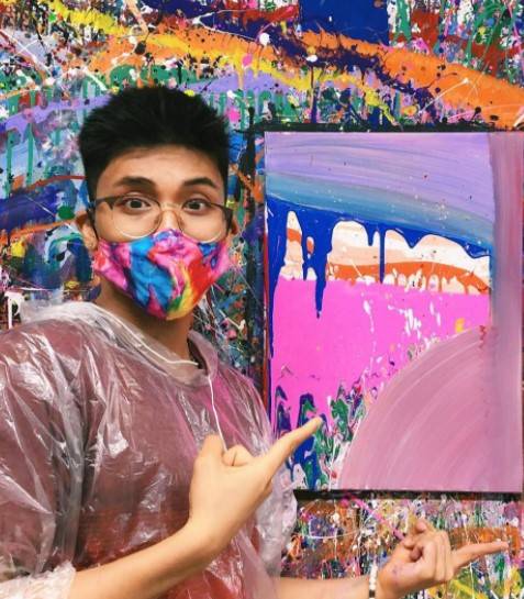人人都是毕加索！！一起来看看新加坡首家泼水彩画室