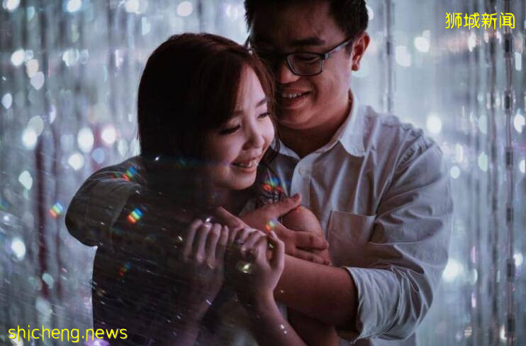 有創意!新加坡新婚夫妻舉辦虛擬婚禮!