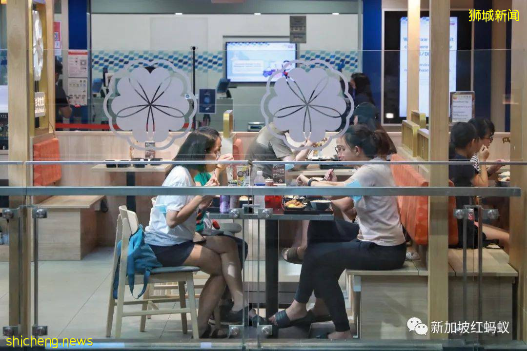 新加坡重返两人堂食规定,担忧生意再度滑坡的餐饮业者:心情很糟