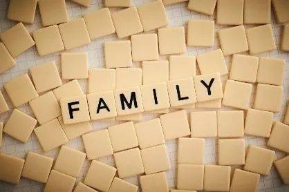 贫苦家庭出身,却在新加坡找到富二代马来族老公