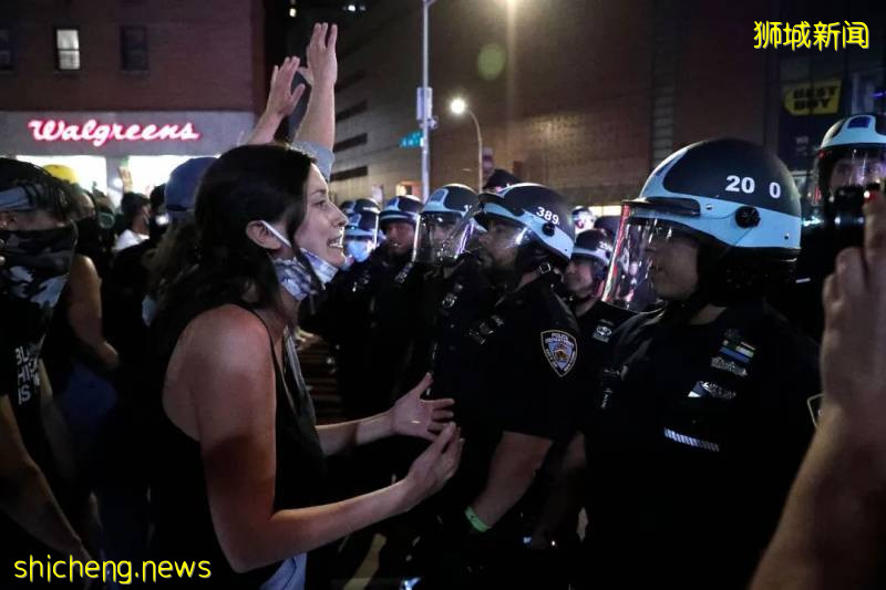 突發！美國加拿大英國大規模暴動！堪比戰亂！新加坡會受影響嗎!