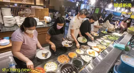 新加坡自助餐恢复了！民众聚餐频繁,餐厅运力增加，营业额上涨