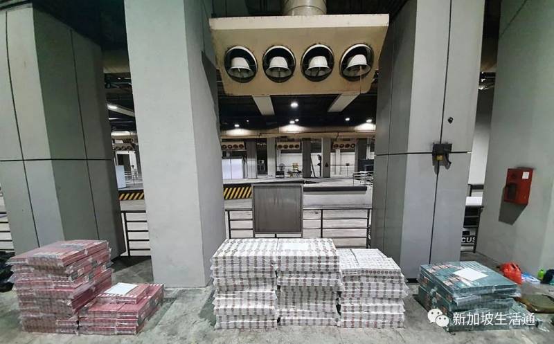 羅裏地板竟藏走私品,新加坡移民與關卡局查獲1492箱漏稅香煙