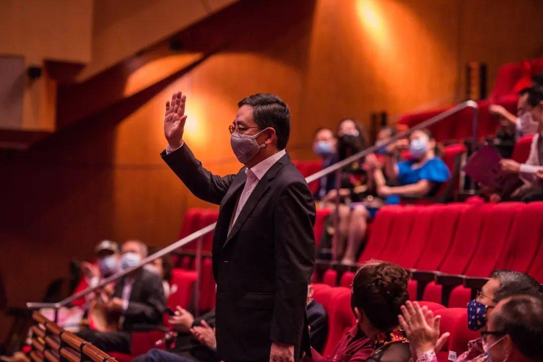 春城洋溢华夏情 不忘初心向前行