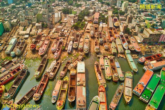 48張你沒見過的城市照片，新加坡新式建築，用31棟樓搭巨型積木