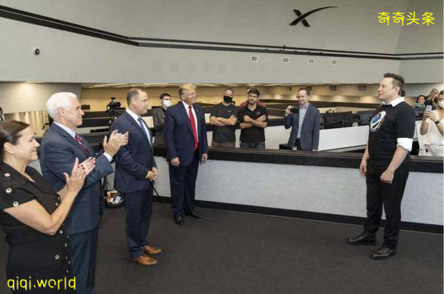 馬斯克再次創造航天曆史!SpaceX新“奮進號”成功對接空間站!