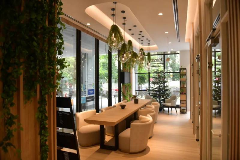 “中國留學生是間諜？！” 英國也開始跟風美國，留學生怎麽那麽難