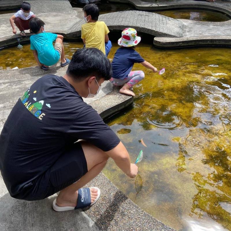 周末新玩法!新加坡仟湖魚場🐟 賞魚+魚療+搜魚體驗活動!免費入場、免費專程巴士載送