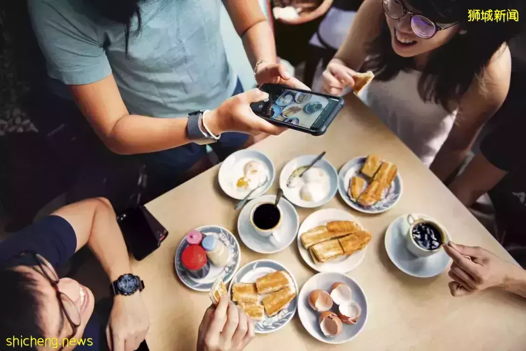 用网络热词打开狮城旅行,画风什么样