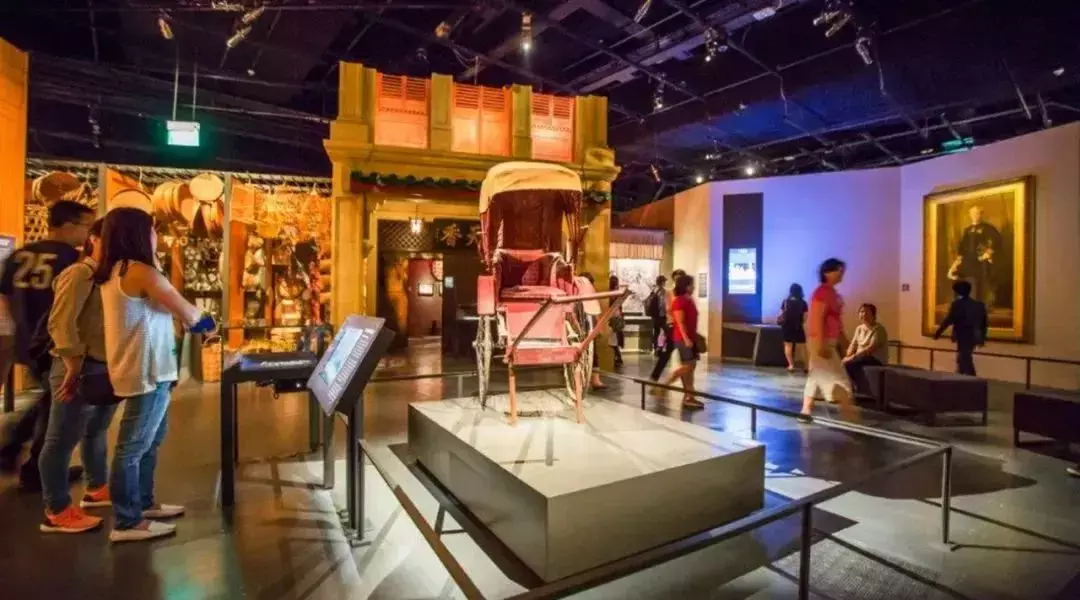 新加坡27個值得打卡的博物館!巨型恐龍雕塑、幻彩光影世界、無限供應冰淇淋等你來體驗