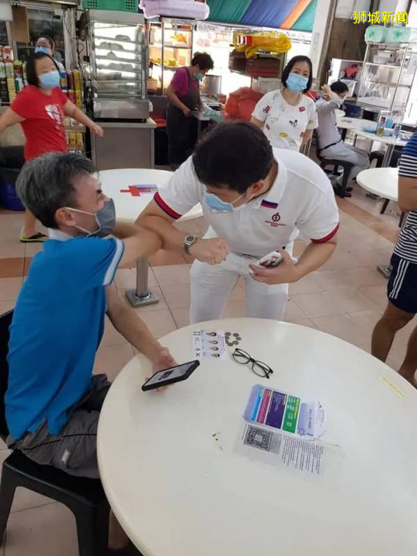 人民行動黨議員告別盛港！總理夫人爲反對黨候選人打Call