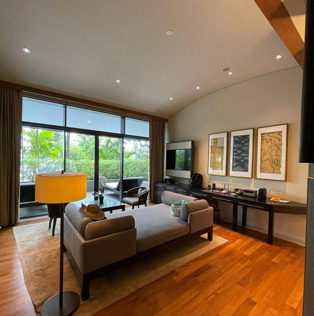 整个泳池都是你的😍 新加坡5大度假酒店,每间都有专属私人泳池🏊♀️ 打开门就能跳下水