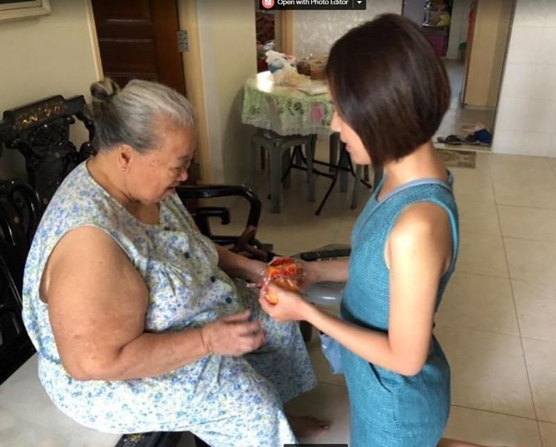 陳之財家規嚴厲 兒女大年初一 向長輩跪拜說吉祥話