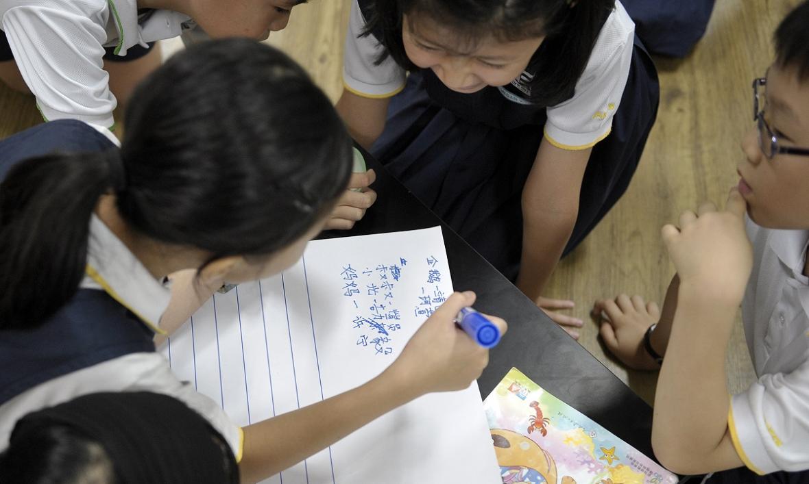 前华文老师：我支持用英语来解释华文词汇