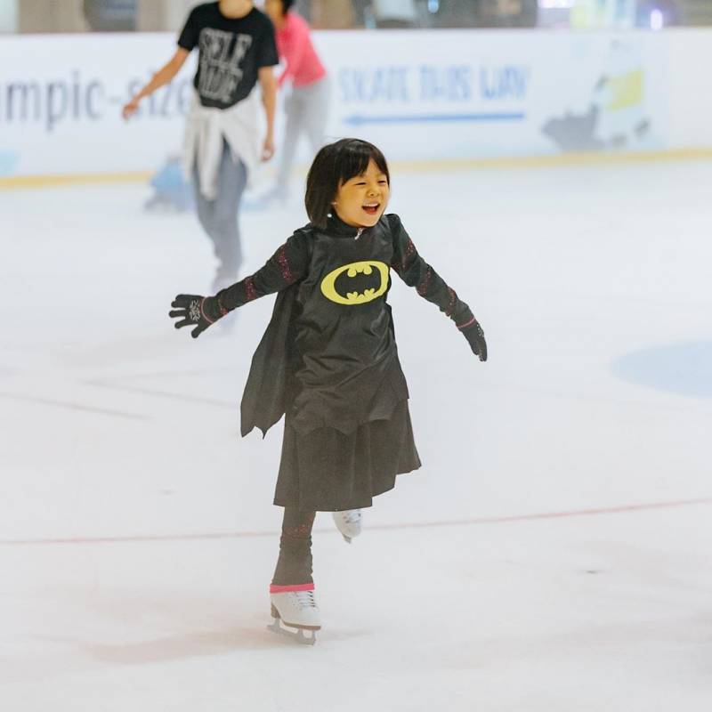 新加坡奧林匹克規模溜冰場⛸️ 10月31日迎接萬聖節🎃 扮電影角色可免費入場