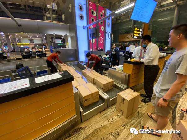 新冠笼罩下新加坡366天的50个瞬间