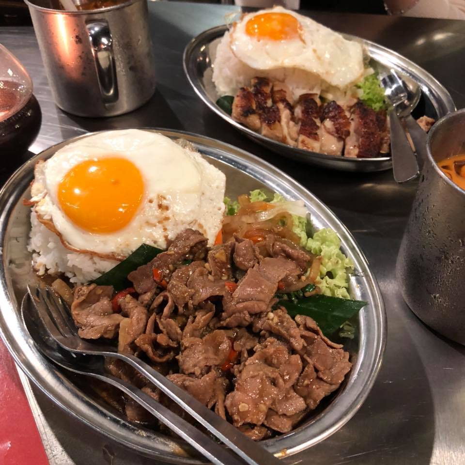 撈魚、釣蝦、蹦床、開挖機、燒烤...這家24小時新加坡農場，太好玩了吧