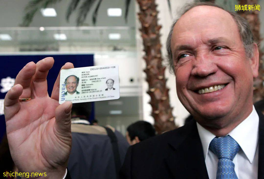 拿到新加坡公民后如何申请中国绿卡