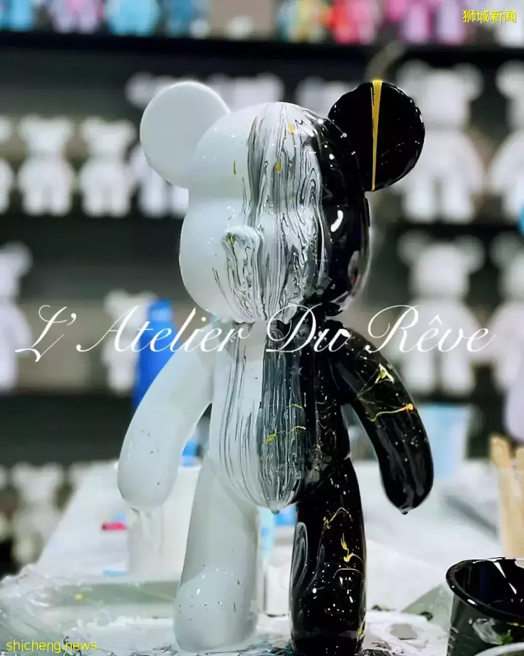 Bearbrick粉丝看过来🤩DIY制作专属你的流体暴力熊!渐层色彩很有质感,整个过程好疗愈