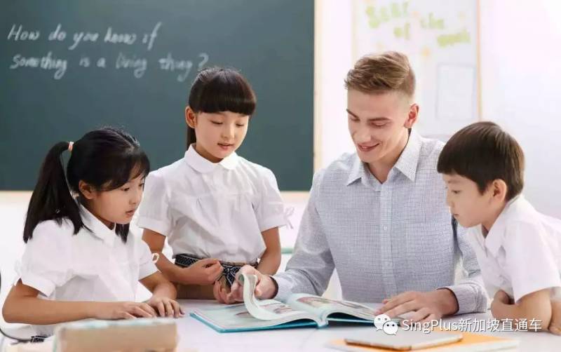 他們說在新加坡會講華語就行，但我勸你別這麽天真