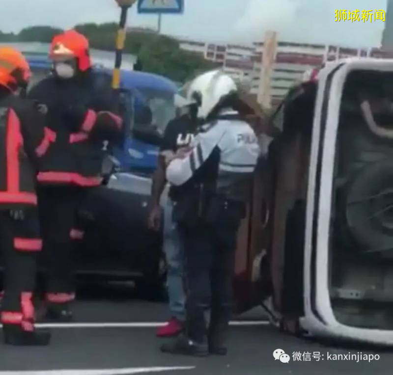 新加坡校车翻覆,9名儿童爬出校车逃命