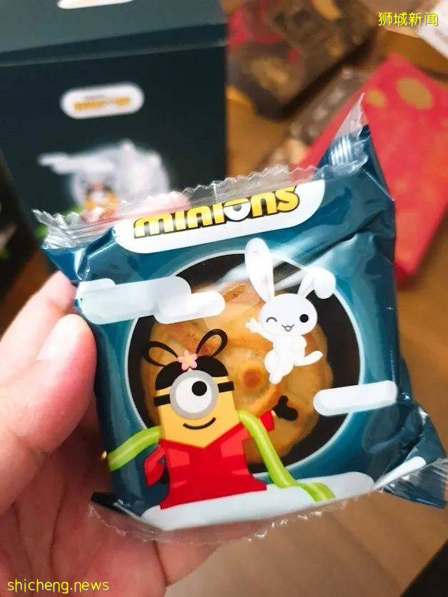 今年香港美心月餅首次推出Minions迷你兵團不倒翁月餅禮盒讓你嗨翻中秋