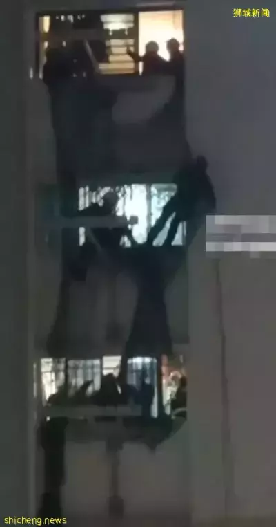 反锁大闹3小时 毒男恫言一锅熟 