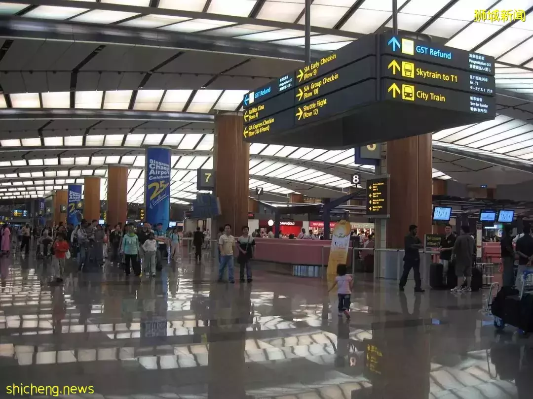 惊曝新加坡转机飞中国攻略,流程疯传!他们携行李在樟宜机场蹲票,等了30小时