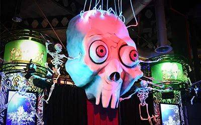 活埋、激光、雪域、遨遊宇宙……我去了新加坡最瘋狂的地方，還想再去