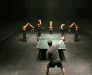 法國女生做這個動作侮辱華人，在新加坡被炮轟！亞洲蹲，一個碾壓歐美的姿勢