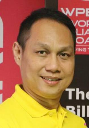教练不满被鸣笛 打到人家头壳凹陷骨折