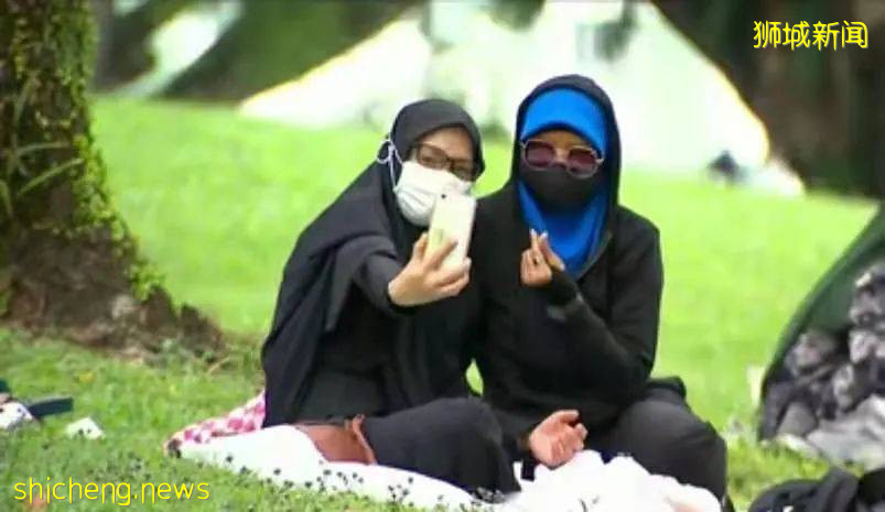 本地堂食恢複第一天！商場現長隊，女傭室外聚集