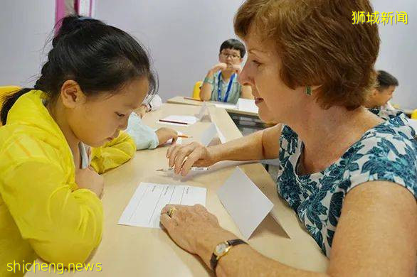 新加坡教育部部长强调：只为获得高分而上补习班将失去意义，需重新定义成功的范围