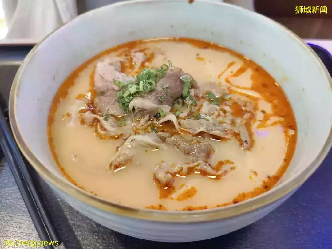 資深吃貨小助手的打卡攻略 Utown