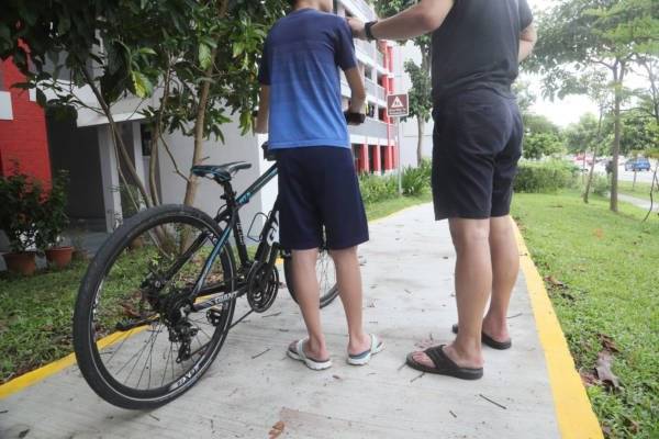 目睹阿叔掌掴小男生   工程师拍下视频协助  获赠蛋糕