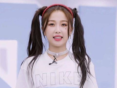 新加坡留学 一不小心，竟然成为全网第一“小作精”虞书欣的校友