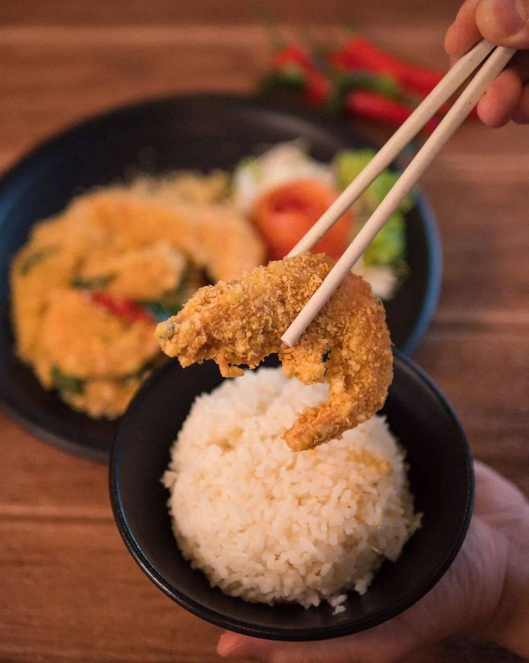 獅城MRT美食 一路向北，除了看海，三巴旺的韓餐、日料、泰餐也都值得嘗試