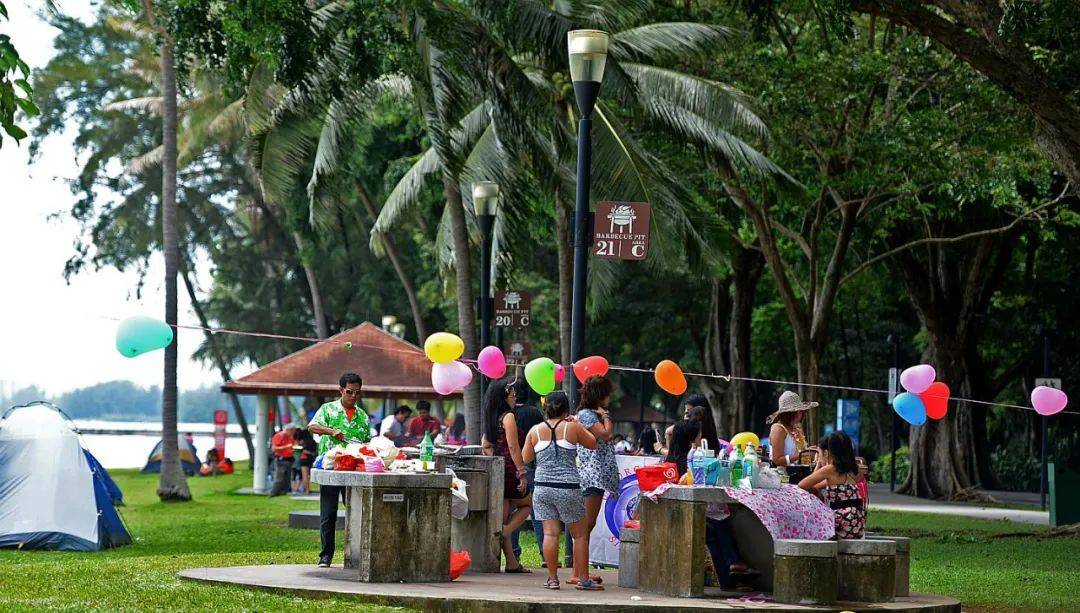 新規來了：新加坡景點、公園限制再放寬，露天燒烤和露營走起