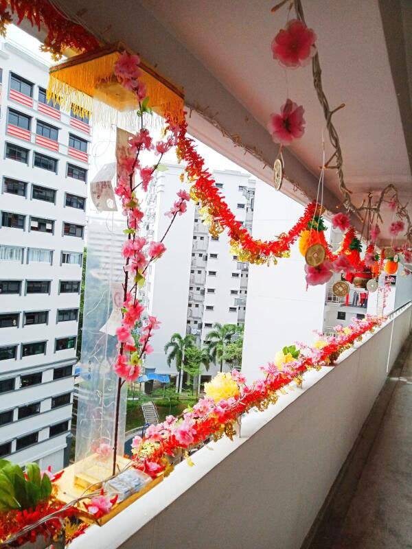 20年來與鄰居分享新春喜悅 男子自費布置走廊添氣氛