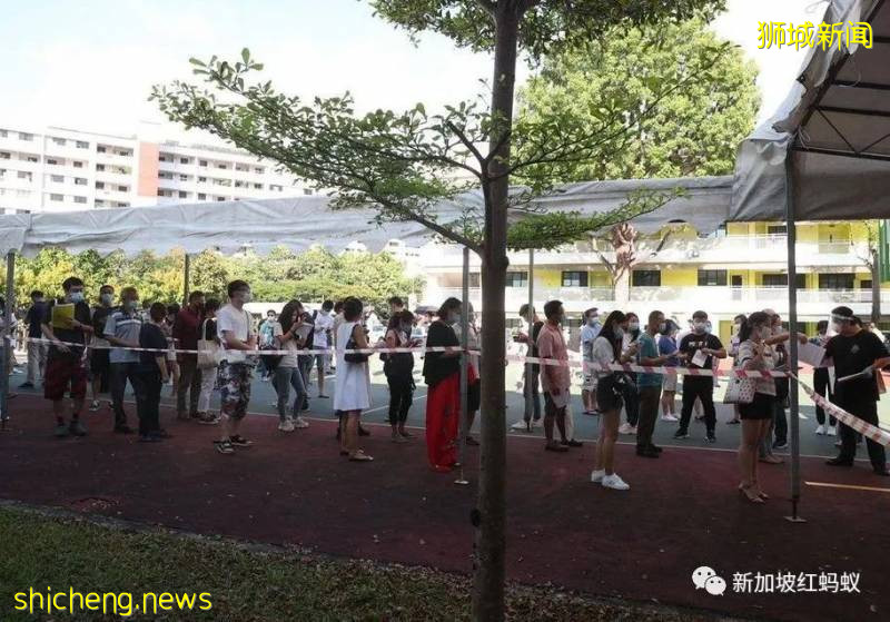 从新加坡飞中国前必须进行核酸检测，首批乘客完成每人940元人民币的检测