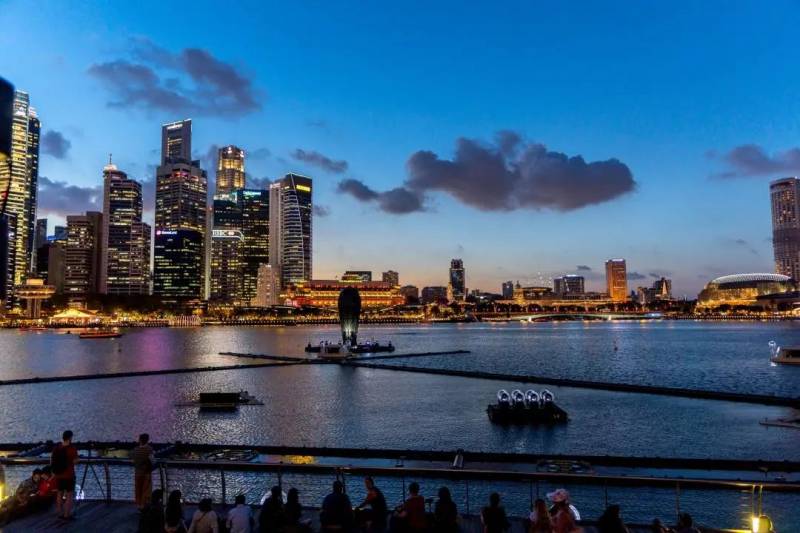 营商环境全球排名第二，欢迎中国企业到新加坡投资