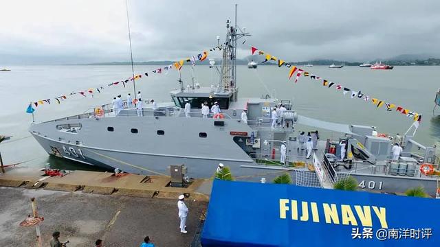 狮城商人因疫情受困太平洋!斐济出动军舰救援