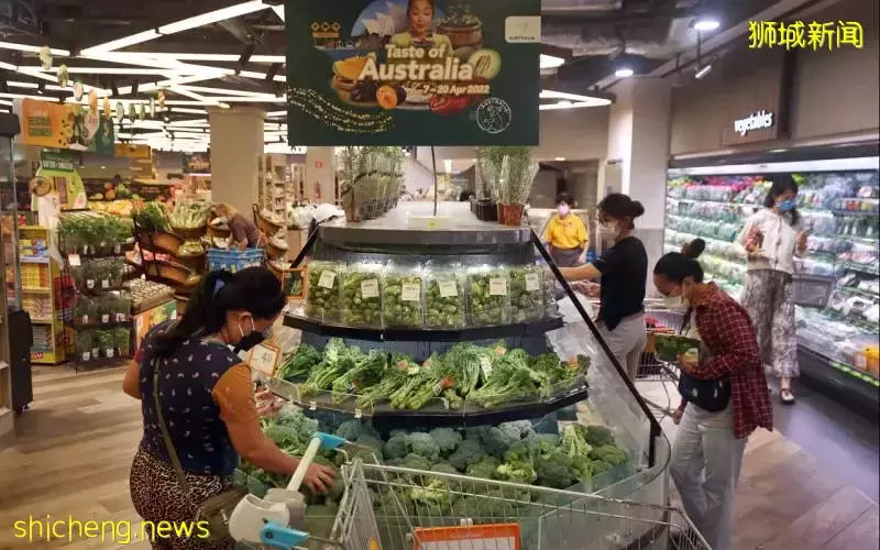 职总平价超市举办澳洲食品展销会