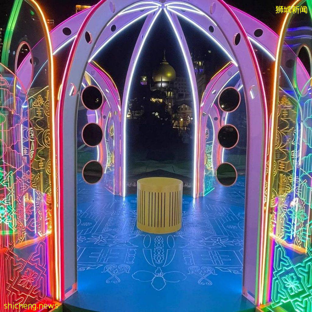 马来传统文化馆开斋节灯光展✨传统花纹、流光四溢，搞定你的假日OOTD📷 