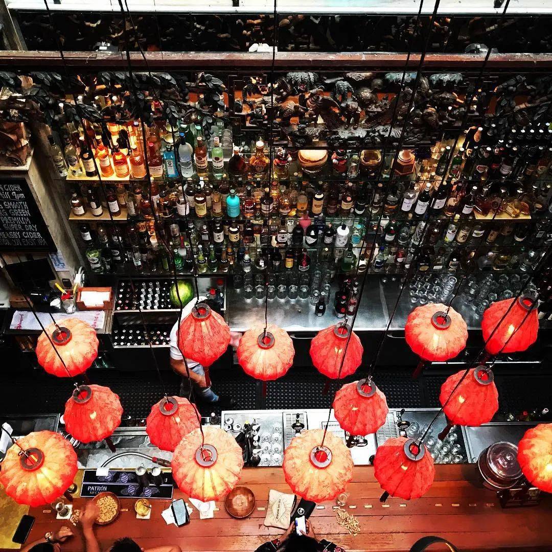 玩在獅城 想要體驗獨一無二的飲酒氛圍感?新加坡這10家高顔值酒吧你一定不能錯過