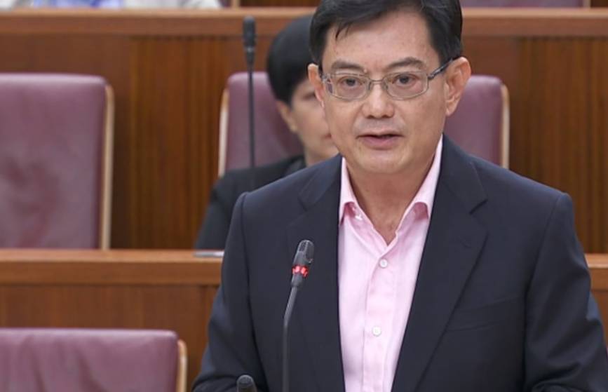 去年15萬人離開了新加坡！今年，這些人綠卡批准時間大幅縮短！移民政策放松了