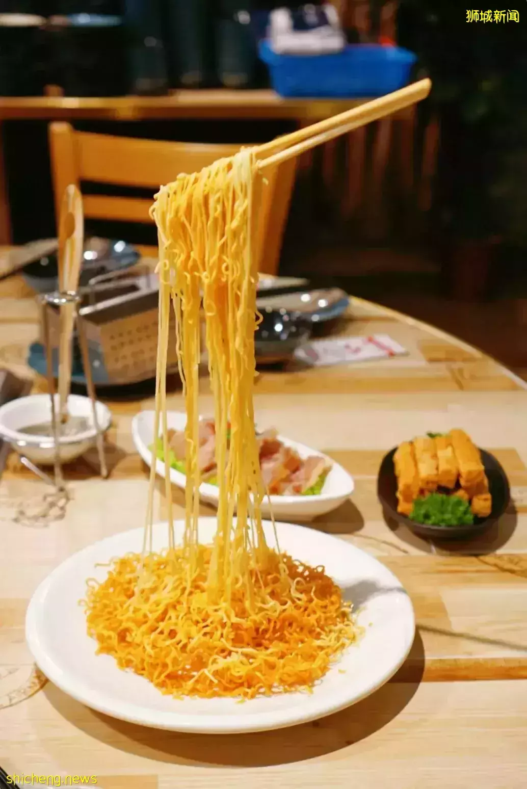 免费送!$48+/人就能吃鲍鱼龙虾,新加坡还有这样的网红海鲜店