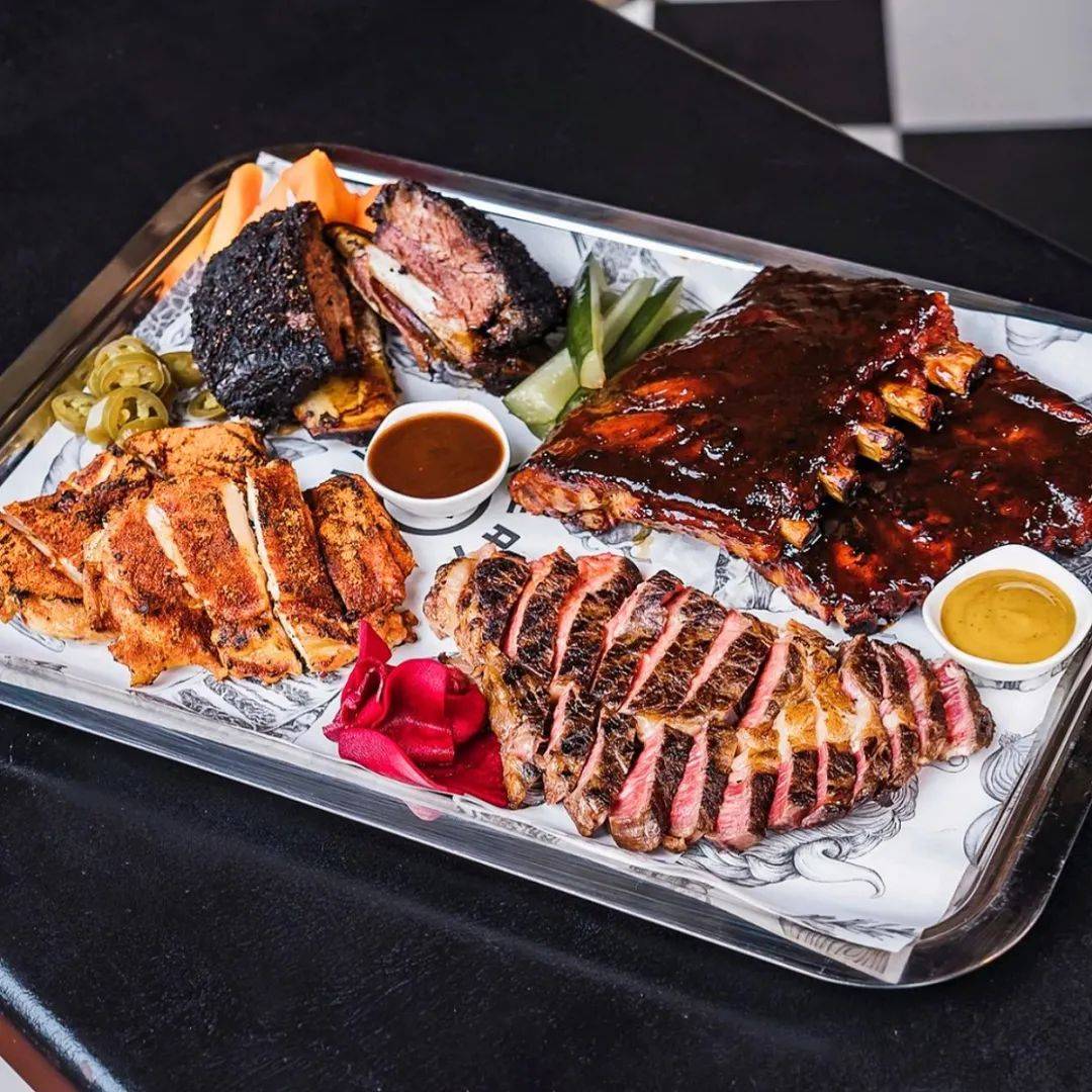 肉食者的年终狂欢：狮城“烤肋排”前来报道