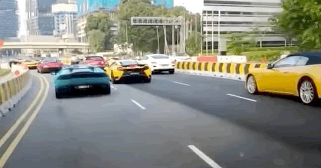 新加坡惊现40多辆豪车车队，绕财富之泉不停转圈！他们是在“做法”吗
