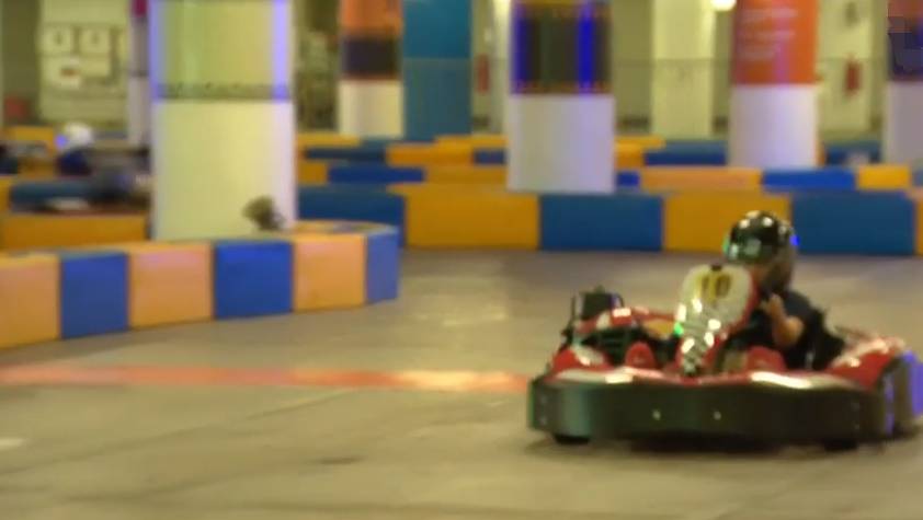 新加坡最繁忙停车场变身“卡丁车赛道”,只要思想不滑坡,办法总比困难多